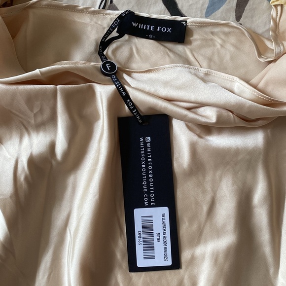 White Fox Mini Dress Butter Size Small - Picture 5 of 6